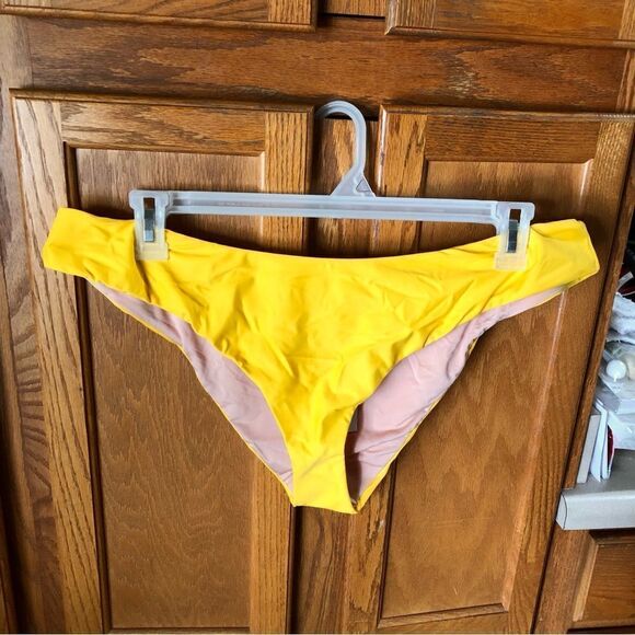 J Crew Curved Waist Cheeky Bikini Bottom Yellow - XXL - Picture 5 of 10